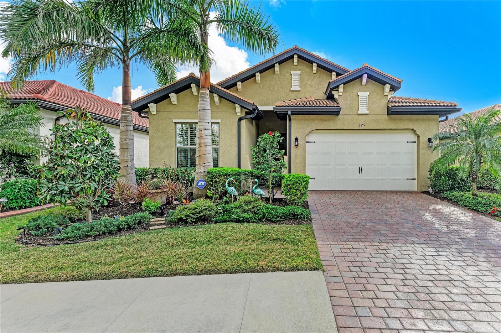 Image 8 of 94 For 229 Vinadio Boulevard