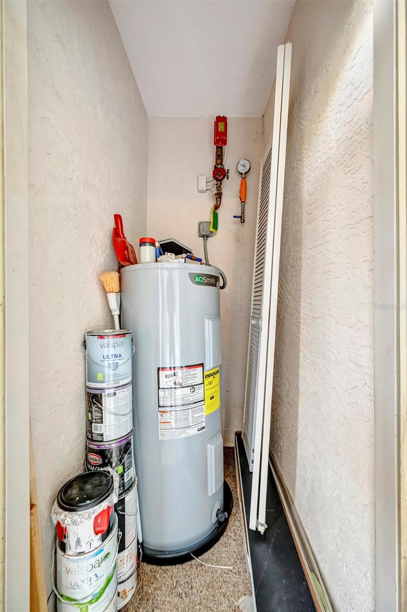 Image 46 of 62 For 6507 Stone River Road 105