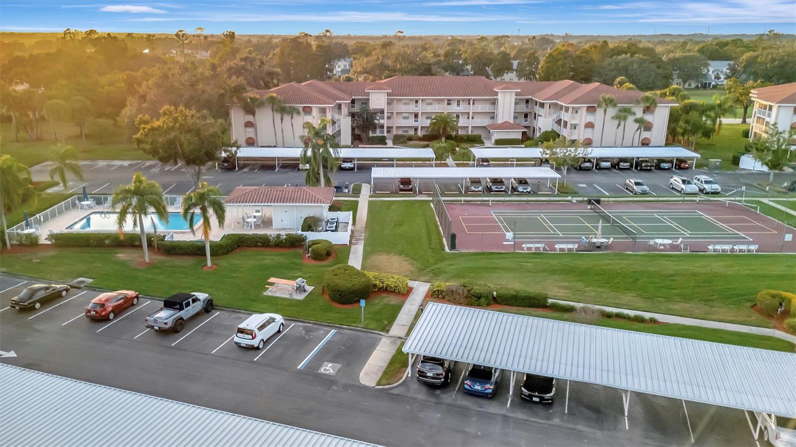 Image 7 of 62 For 6507 Stone River Road 105