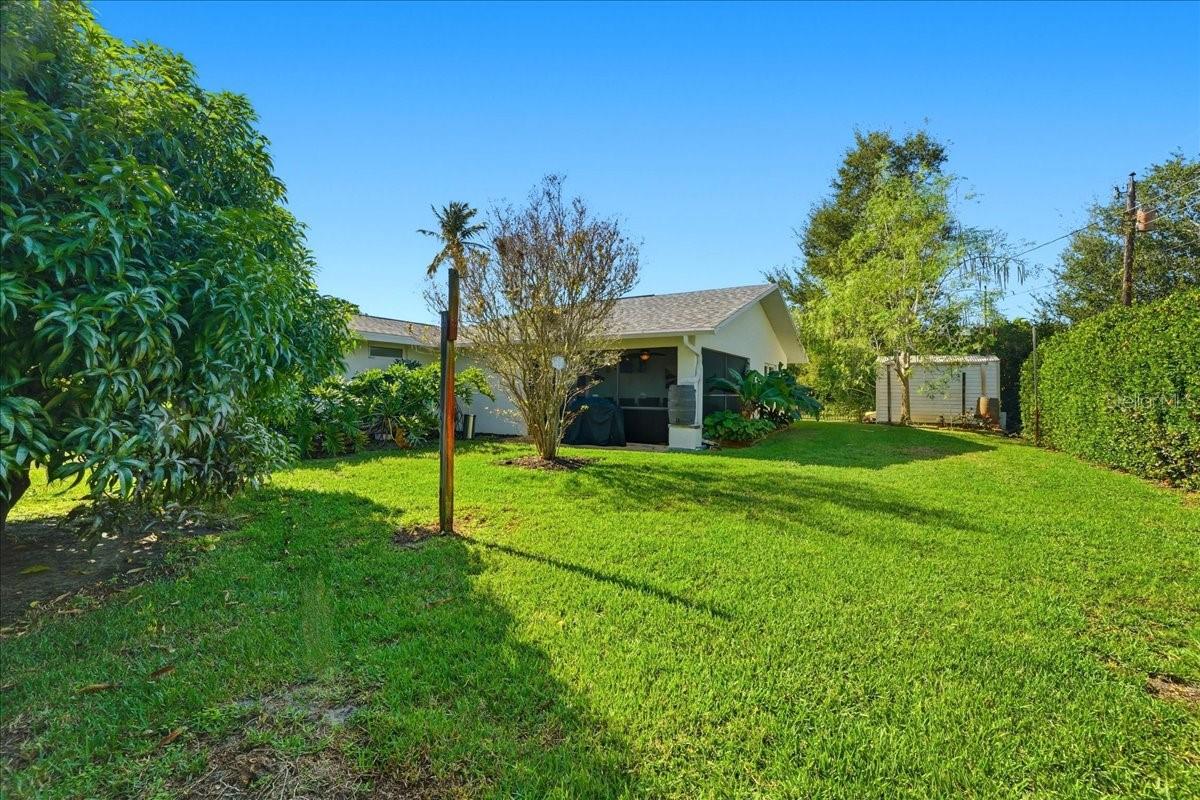 Image 41 of 44 For 1023 El Valle Avenue