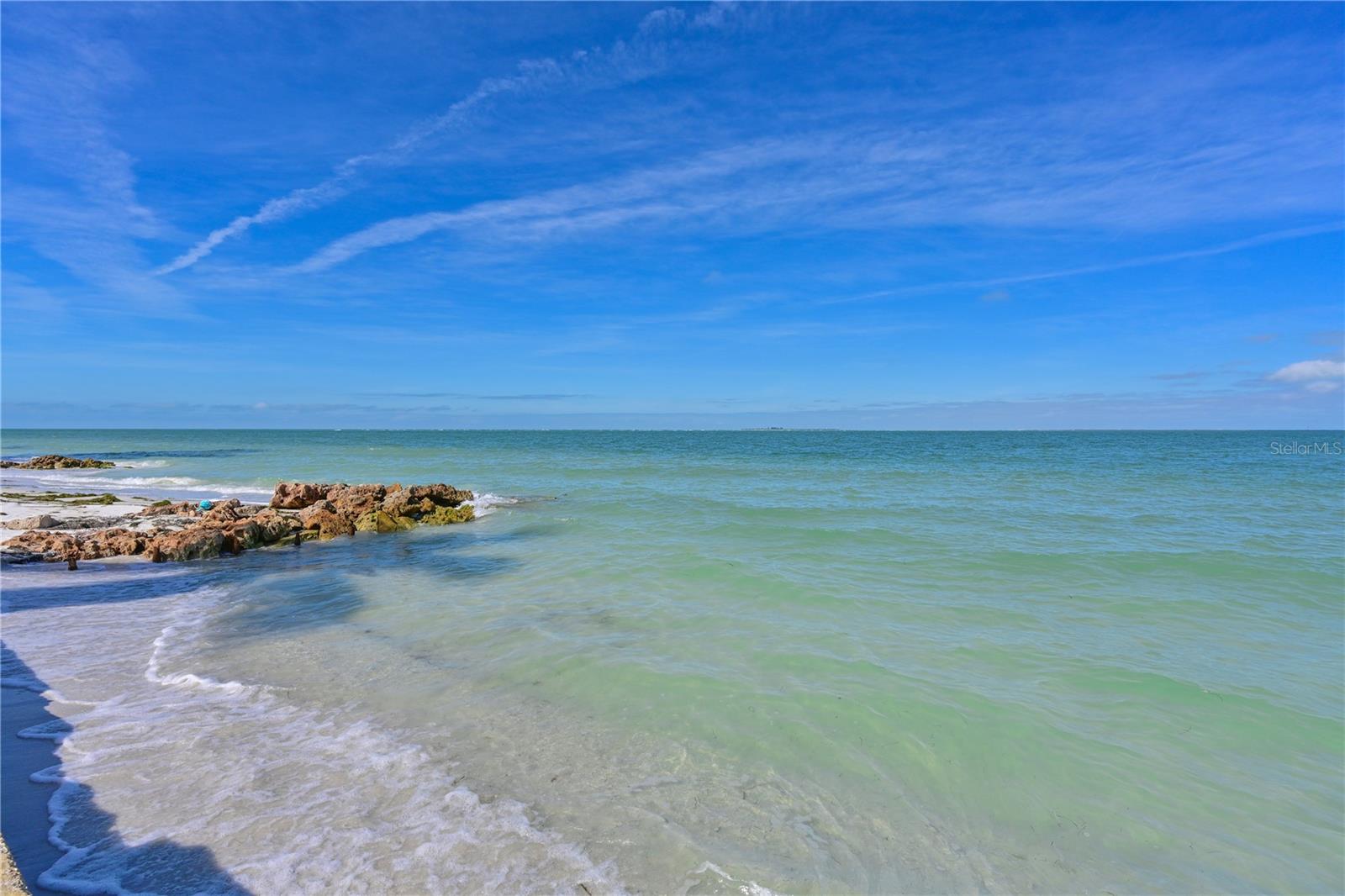 Image 7 of 35 For 839 Shore Drive