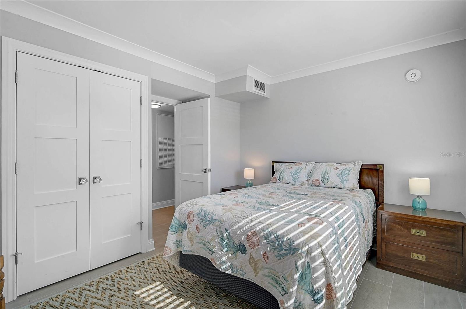 Image 20 of 45 For 3585 Lake Bayshore Drive J-301