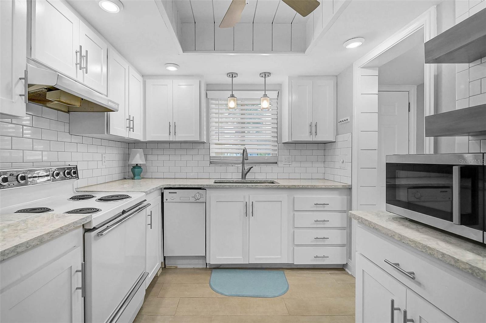 Image 3 of 45 For 3585 Lake Bayshore Drive J-301