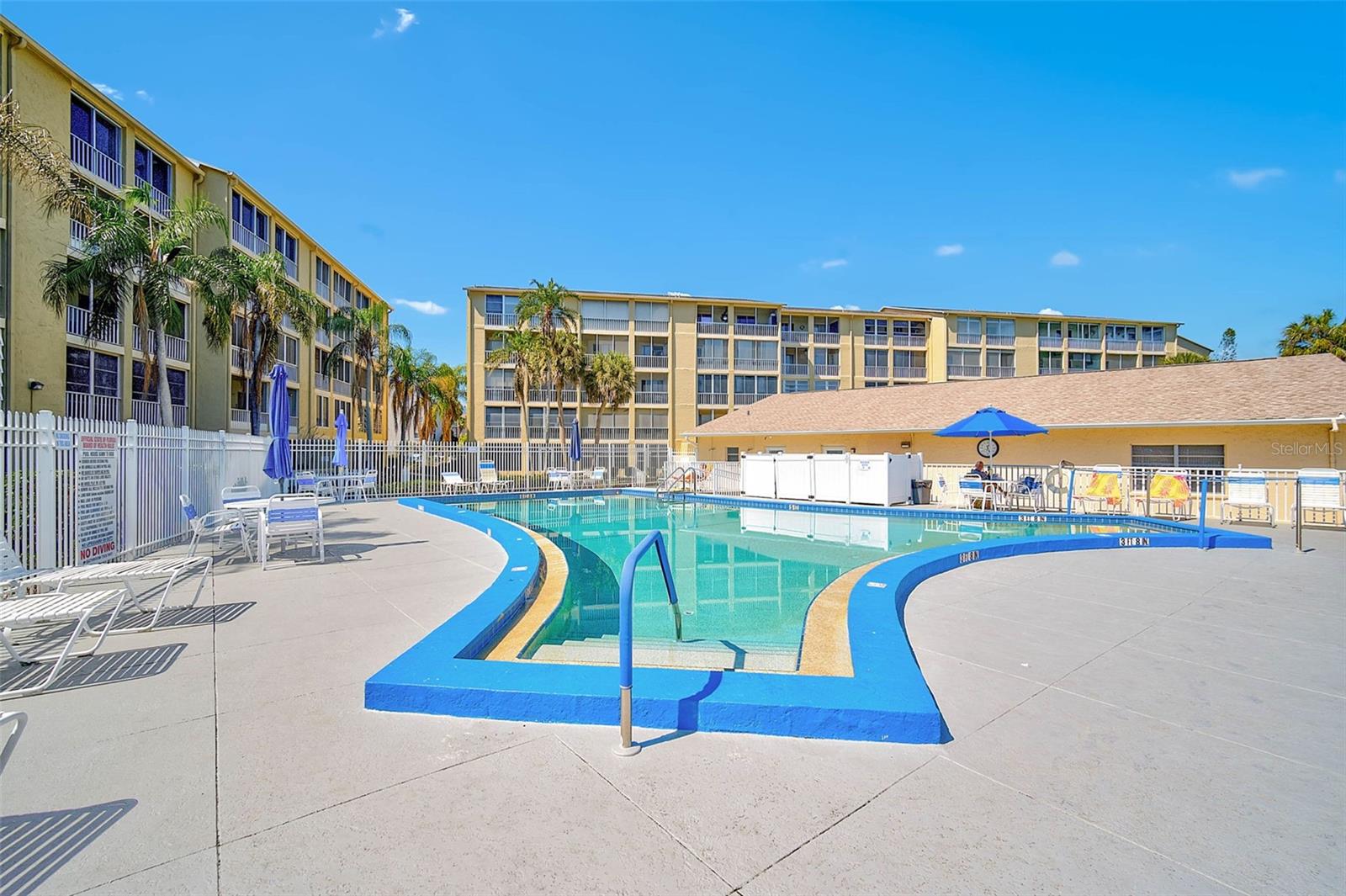 Image 44 of 45 For 3585 Lake Bayshore Drive J-301