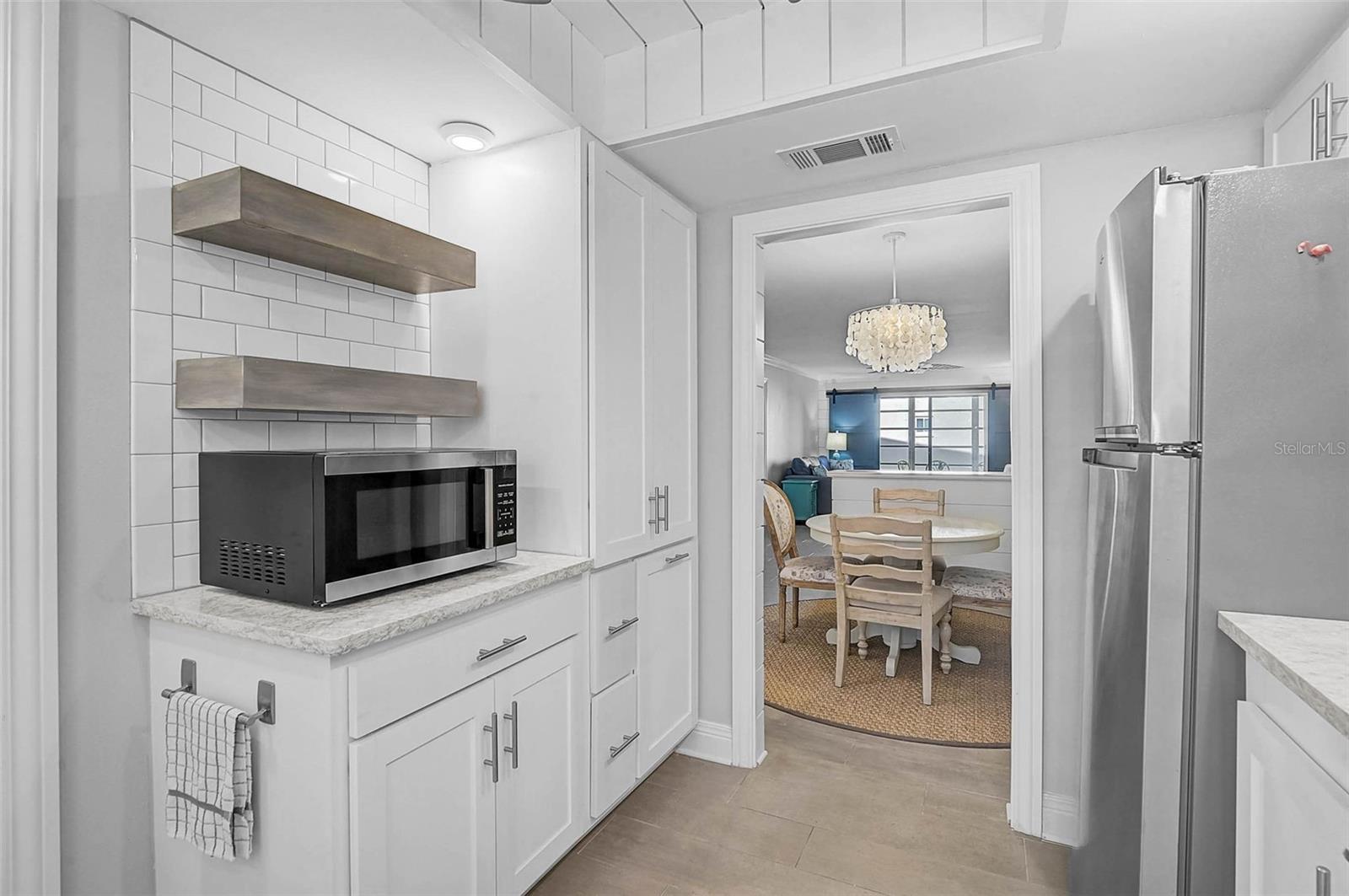 Image 7 of 45 For 3585 Lake Bayshore Drive J-301