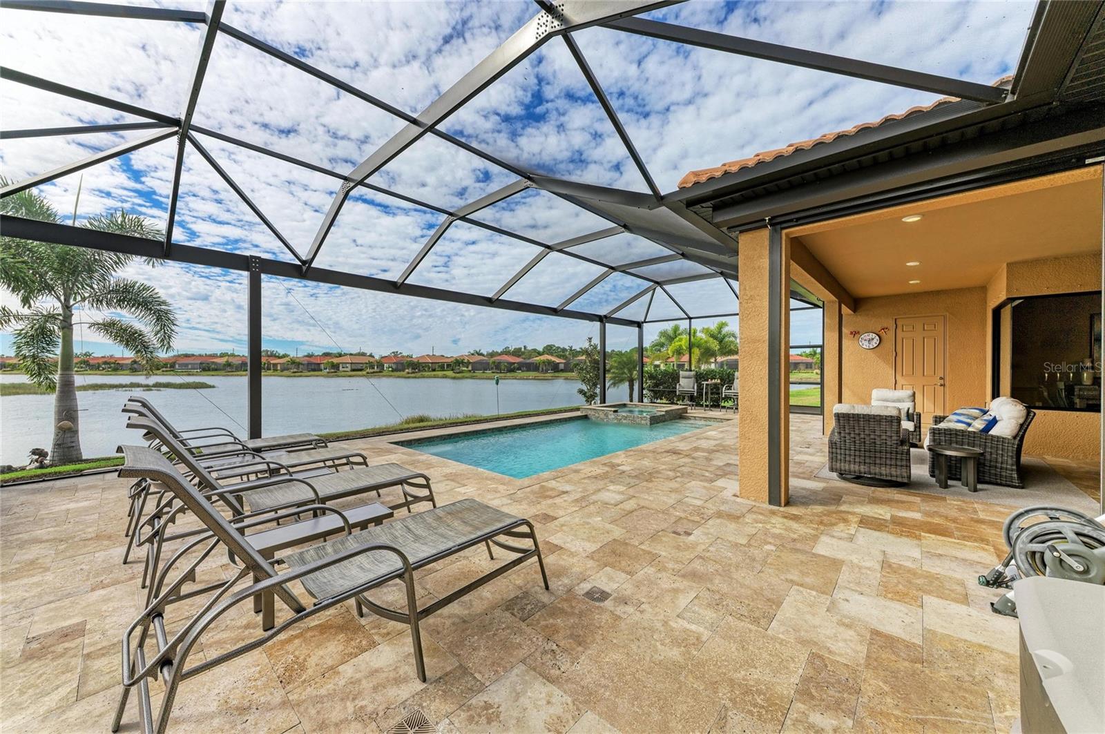 Image 21 of 100 For 629 Maraviya Boulevard