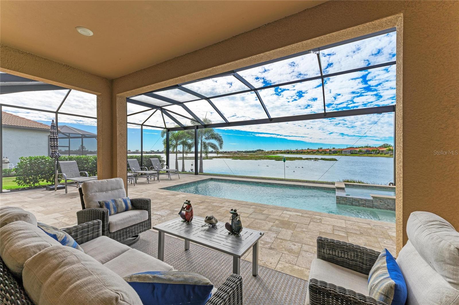 Image 25 of 100 For 629 Maraviya Boulevard