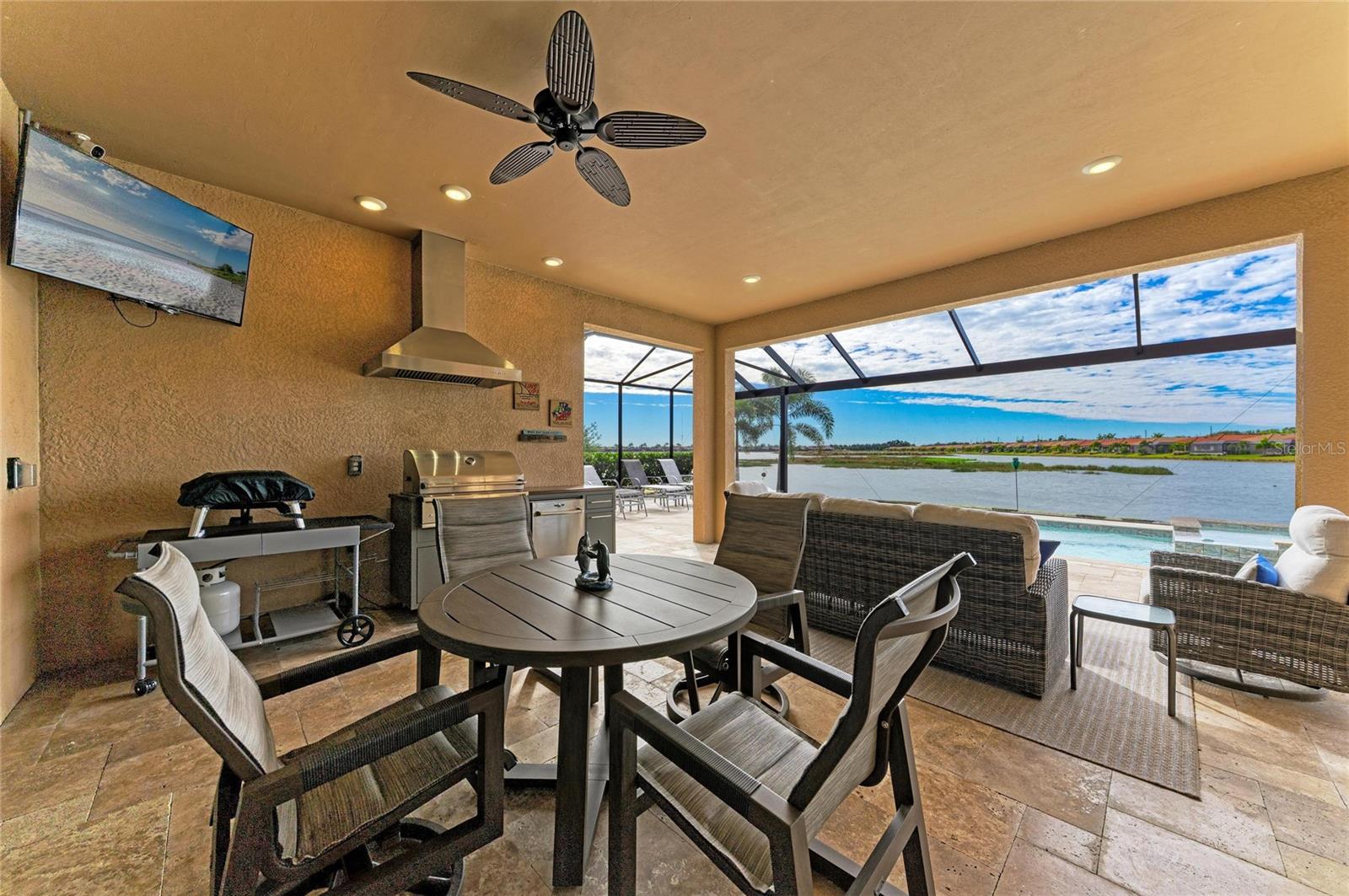 Image 27 of 100 For 629 Maraviya Boulevard