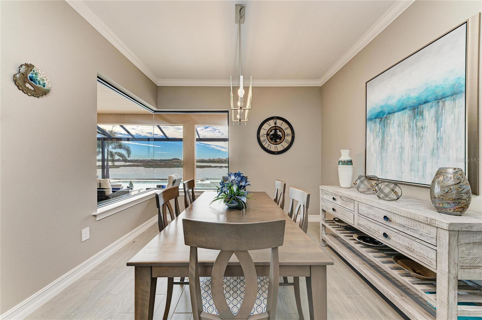 Image 40 of 100 For 629 Maraviya Boulevard