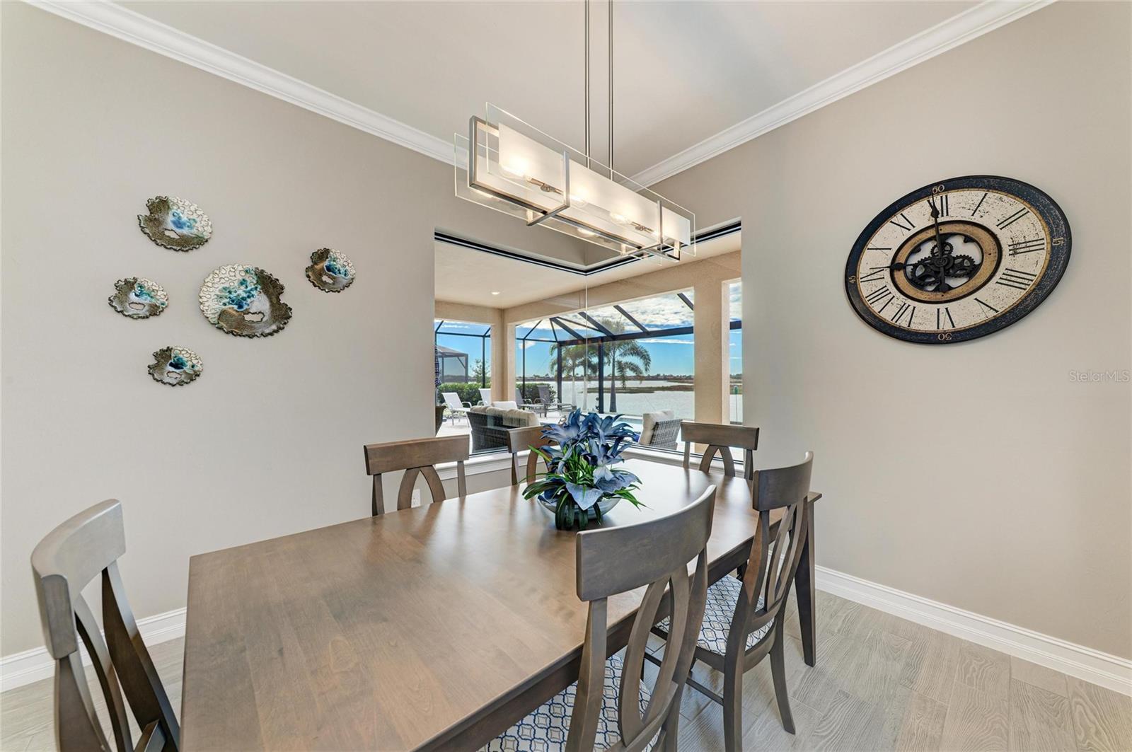 Image 41 of 100 For 629 Maraviya Boulevard