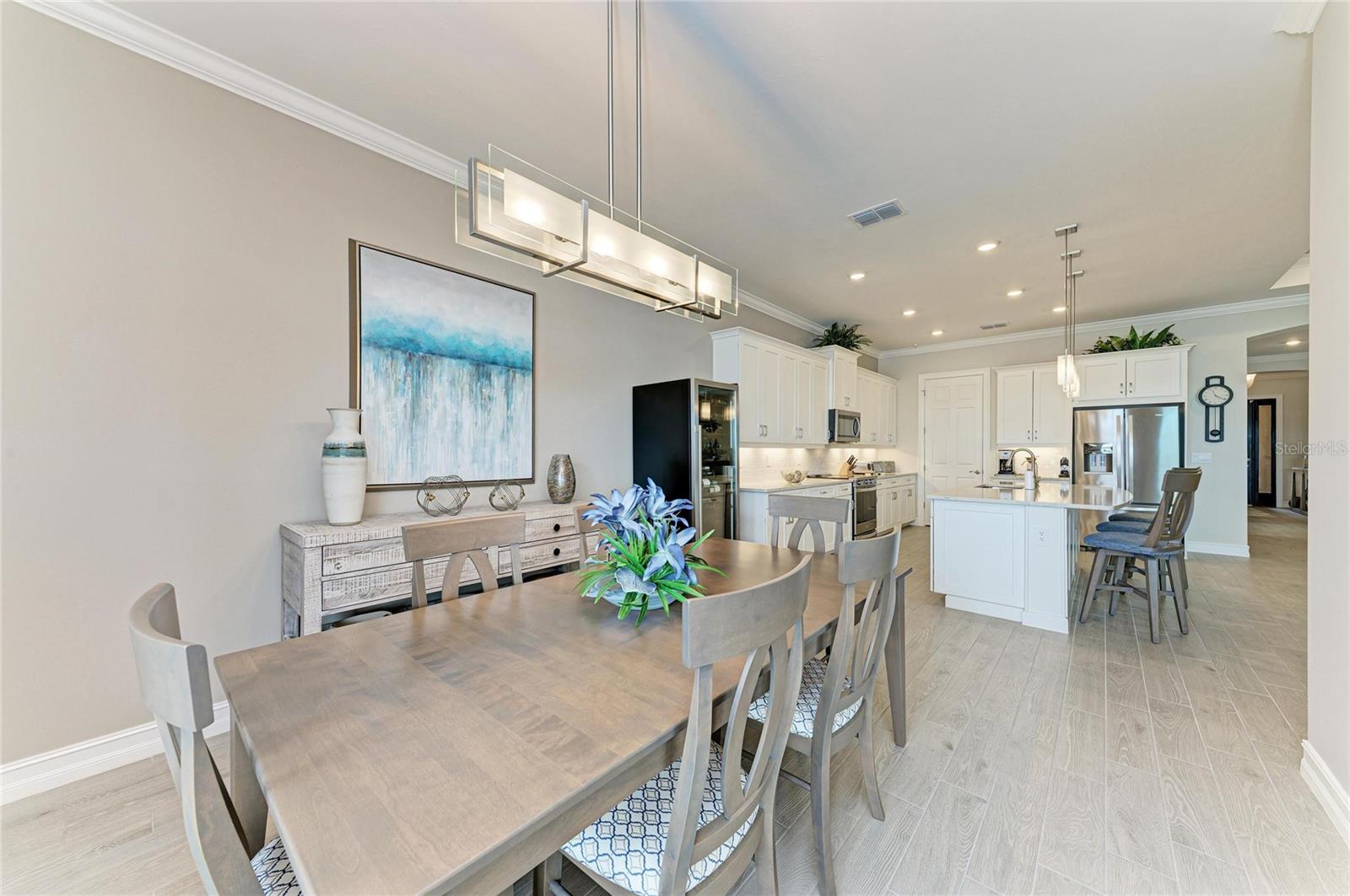 Image 42 of 100 For 629 Maraviya Boulevard