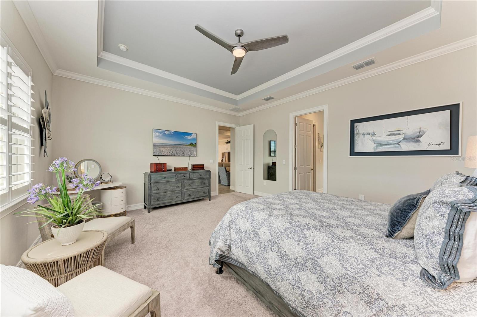 Image 44 of 100 For 629 Maraviya Boulevard