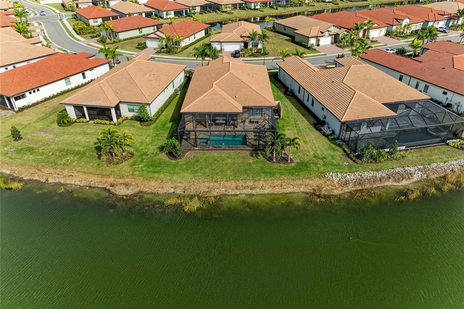 Image 64 of 100 For 629 Maraviya Boulevard