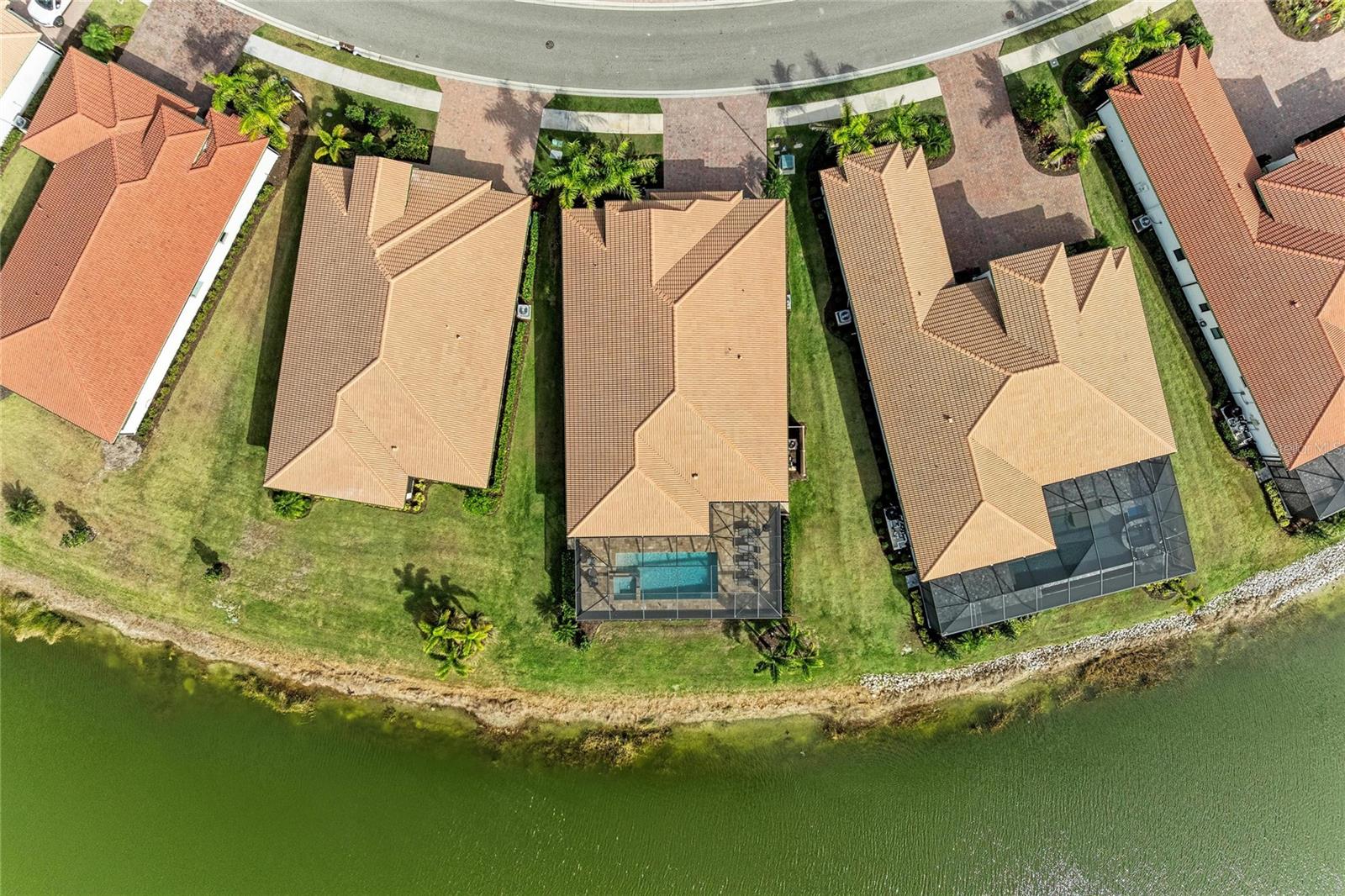 Image 69 of 100 For 629 Maraviya Boulevard