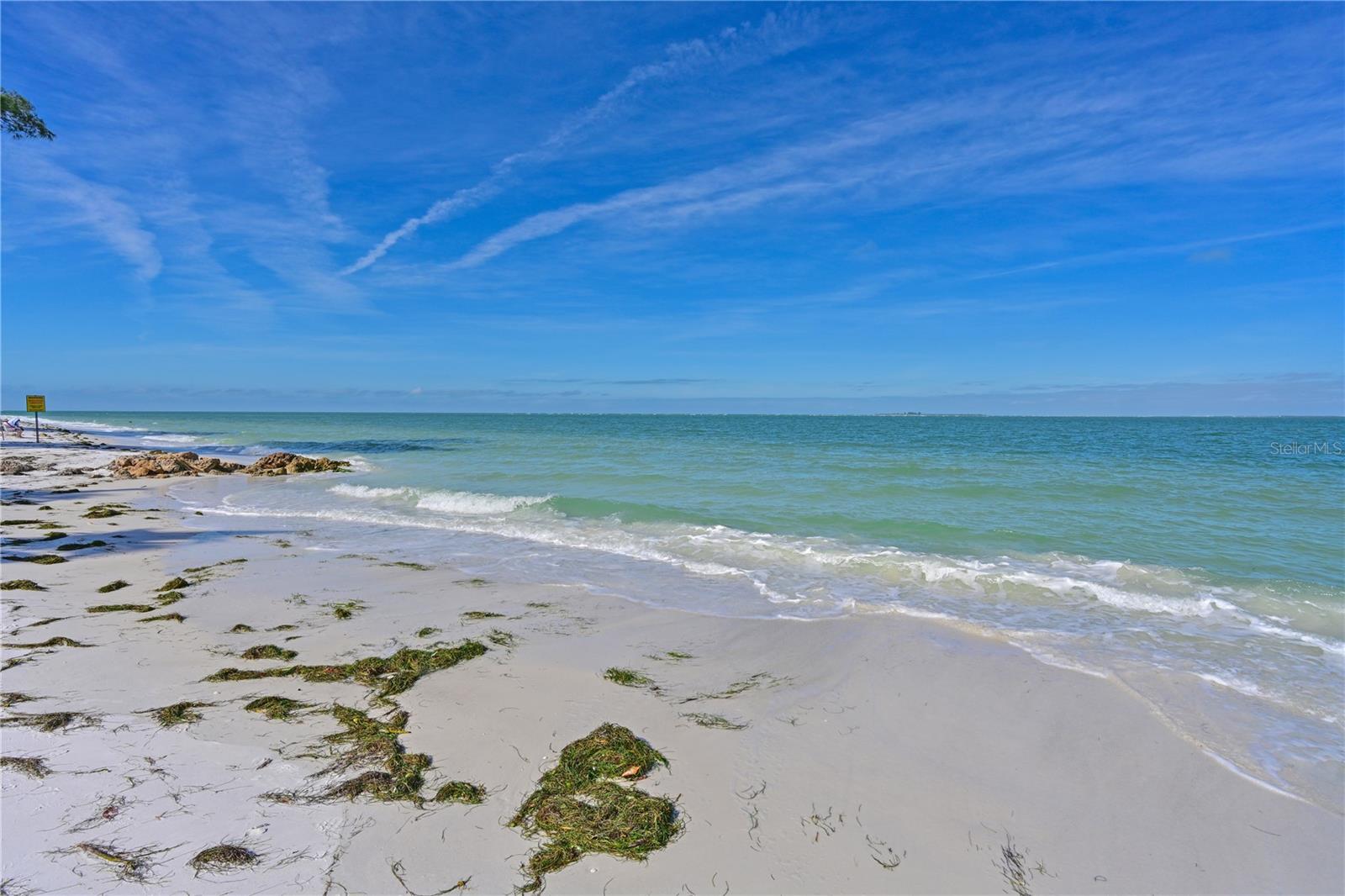 Image 9 of 34 For 837 Shore Drive