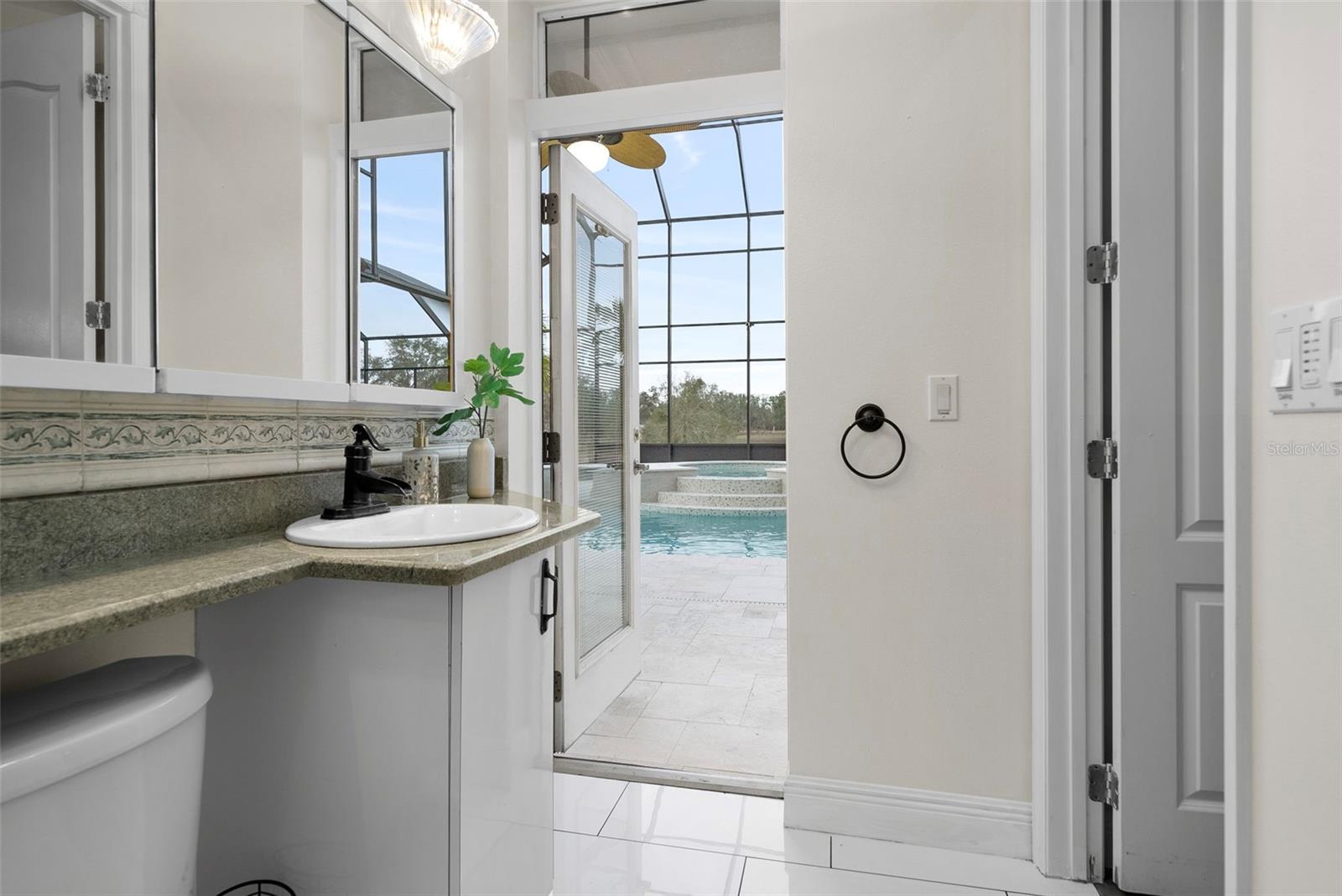 Image 19 of 95 For 1450 Bern Creek Loop