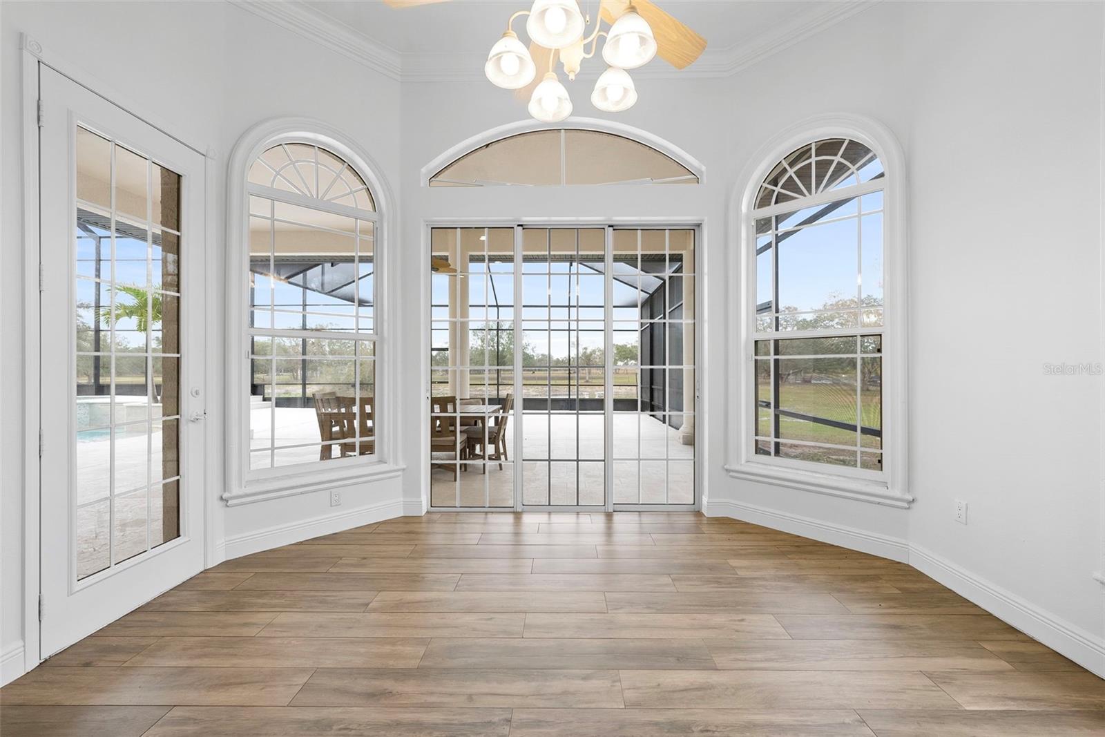 Image 27 of 95 For 1450 Bern Creek Loop