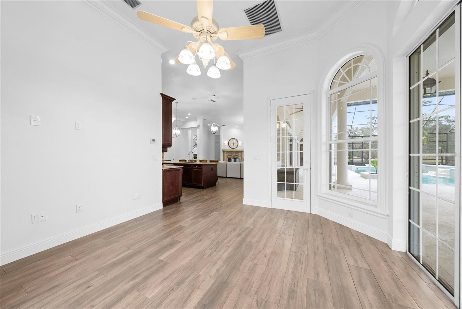 Image 28 of 95 For 1450 Bern Creek Loop