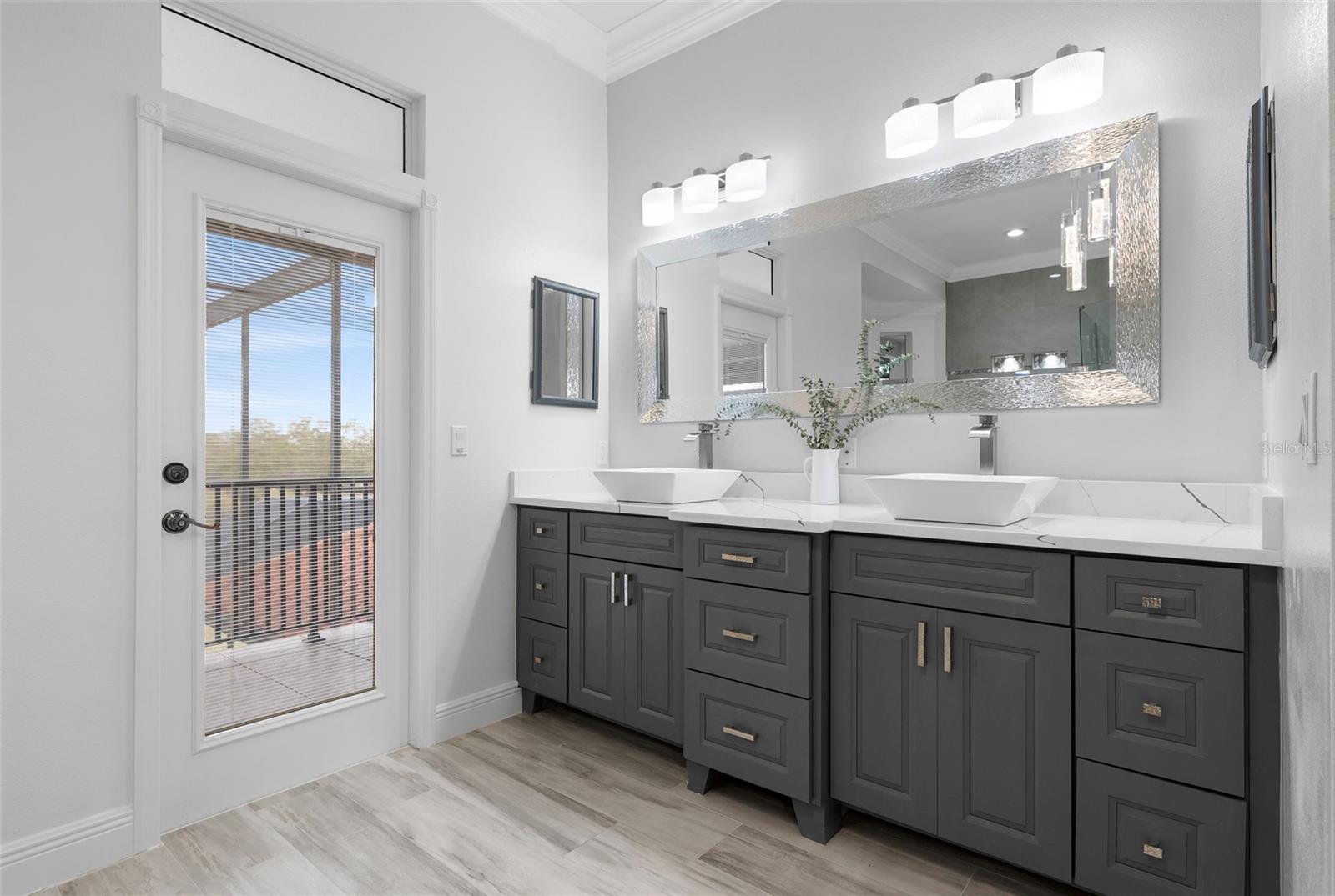 Image 84 of 95 For 1450 Bern Creek Loop