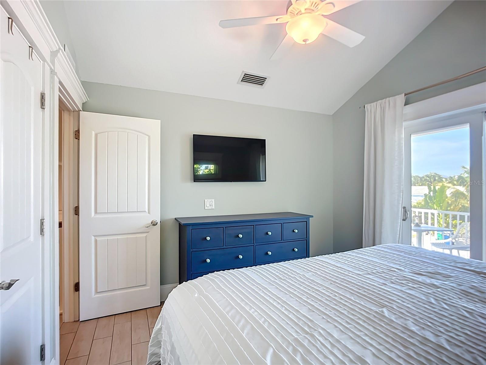 Image 32 of 65 For 313 58th Street B