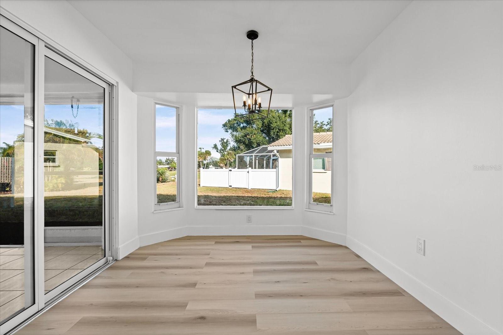 Image 10 of 33 For 3535 Village Green Drive