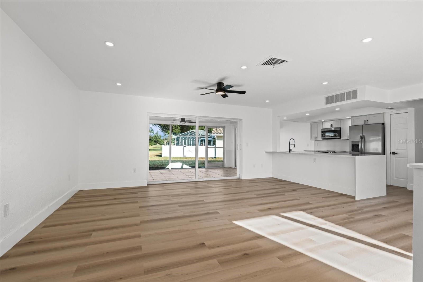 Image 13 of 33 For 3535 Village Green Drive