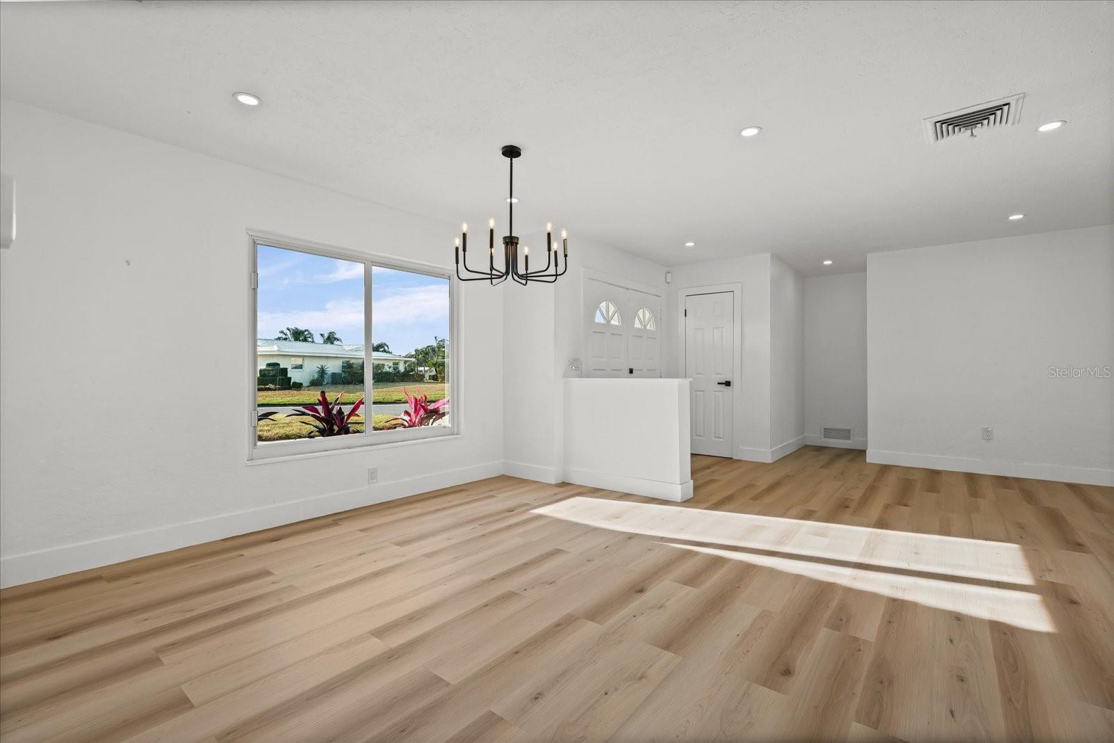 Image 18 of 33 For 3535 Village Green Drive