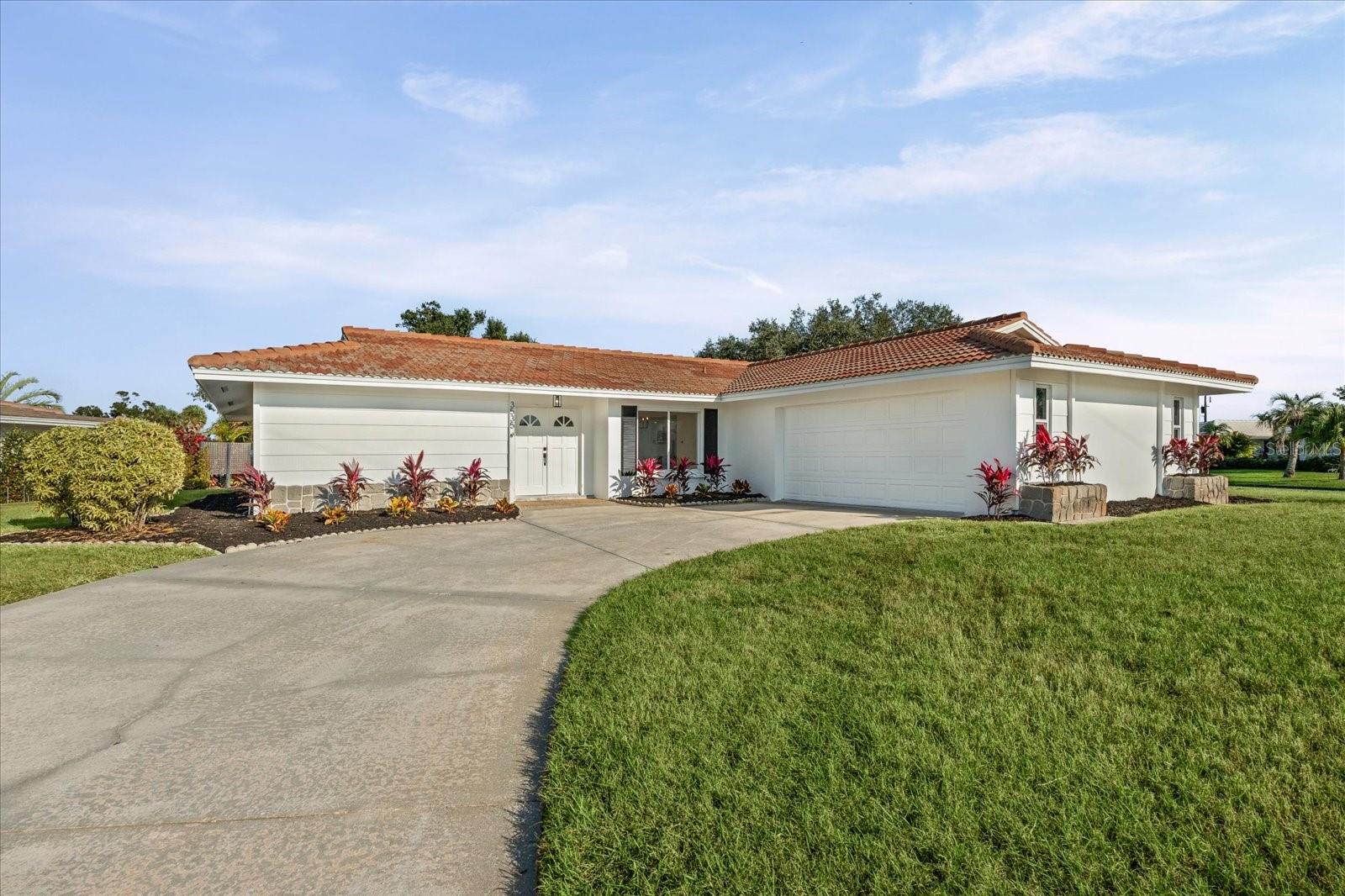 Image 6 of 33 For 3535 Village Green Drive