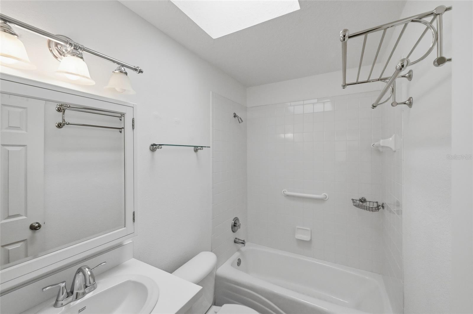 Image 14 of 34 For 301 Palm Avenue