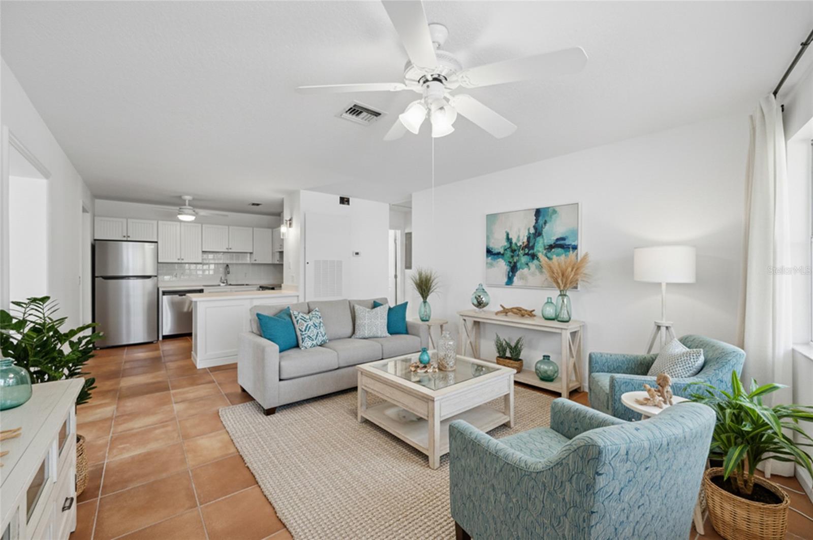 Image 4 of 34 For 301 Palm Avenue