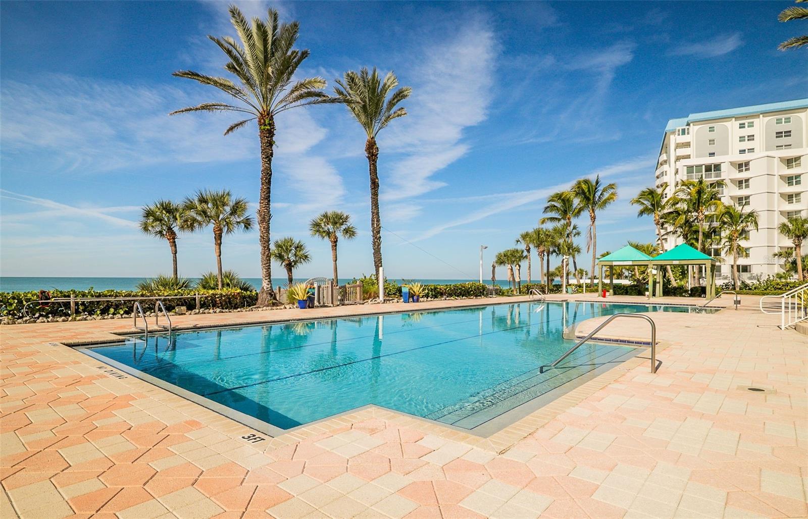 Image 22 of 37 For 1800 Benjamin Franklin Drive B1007