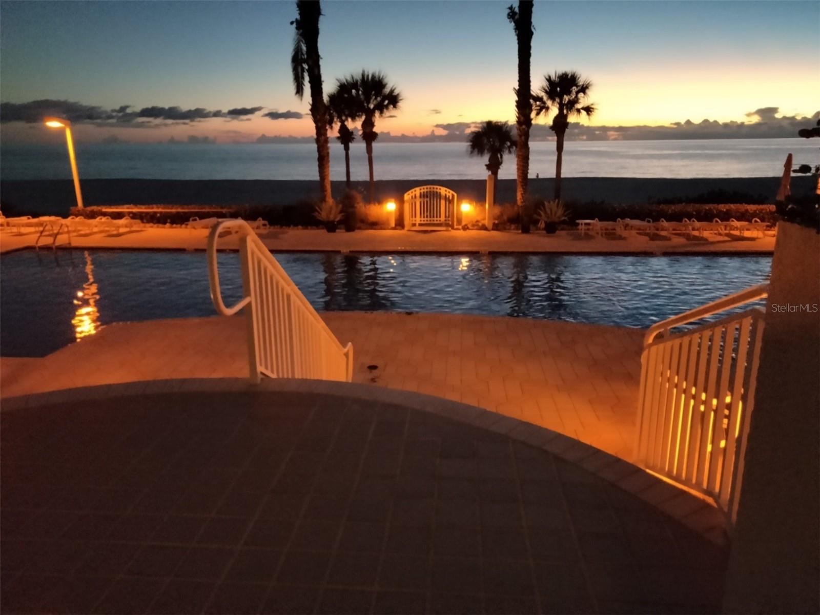 Image 23 of 37 For 1800 Benjamin Franklin Drive B1007