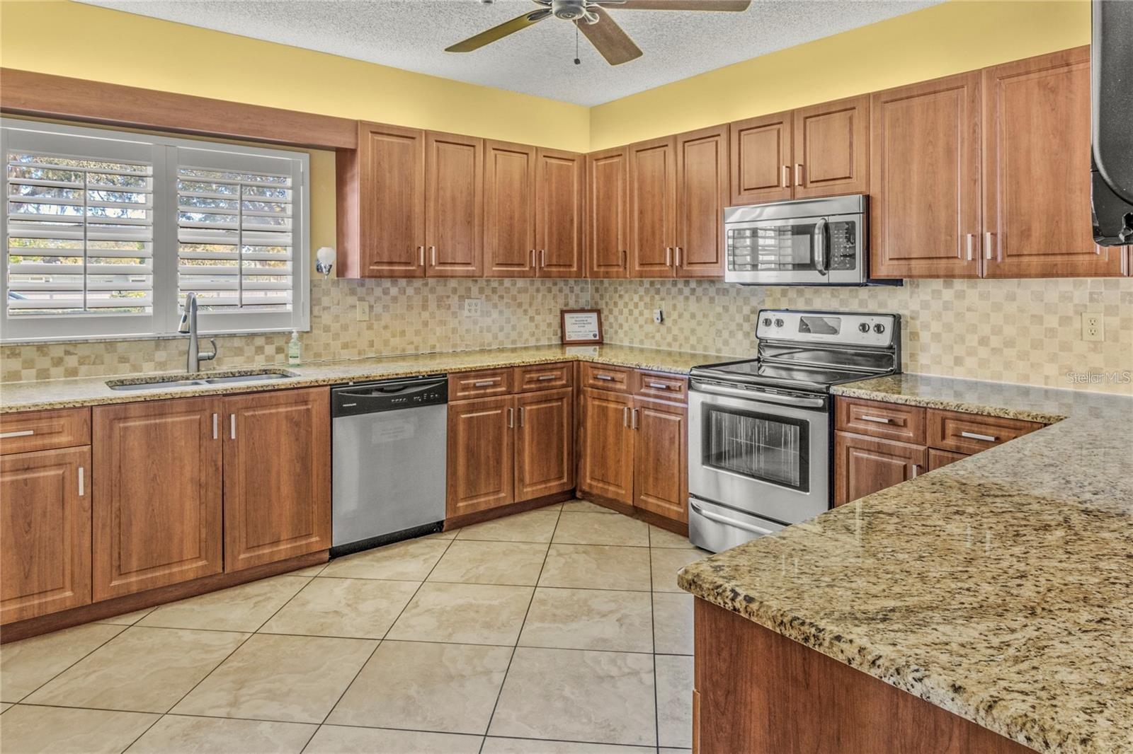 Image 33 of 41 For 4460 Fairways Boulevard 107