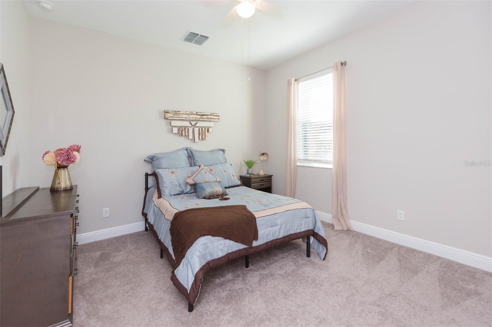 Image 15 of 40 For 16130 Monterey Greens Circle