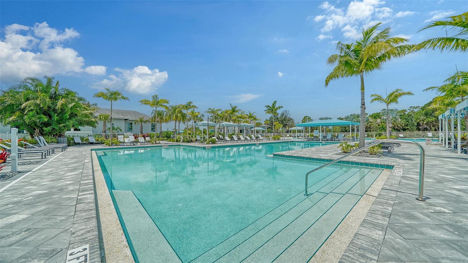 Image 44 of 60 For 10105 Canaveral Circle