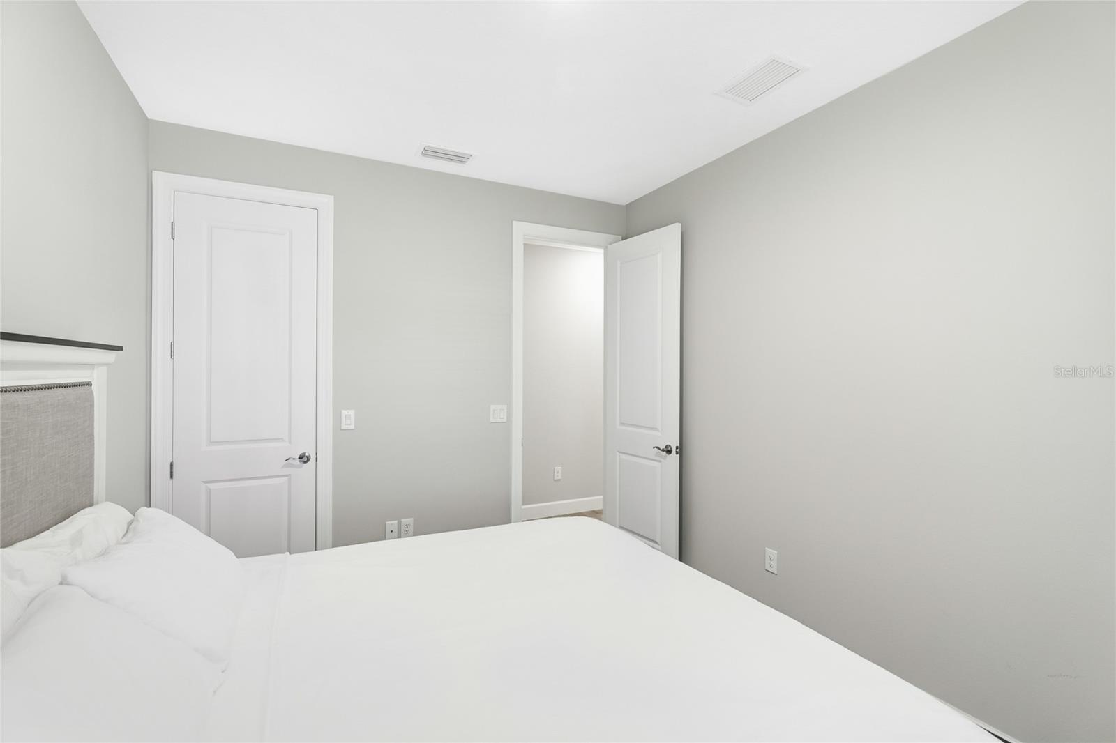 Image 30 of 78 For 10414 Inglenook Terrace