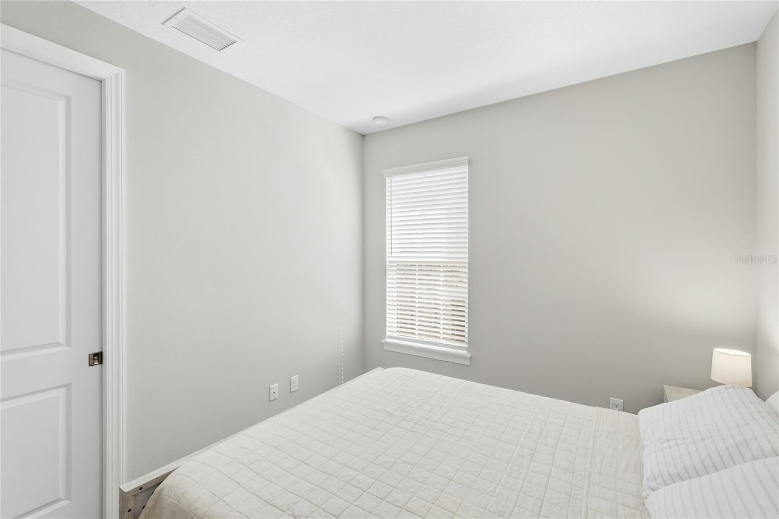 Image 34 of 78 For 10414 Inglenook Terrace