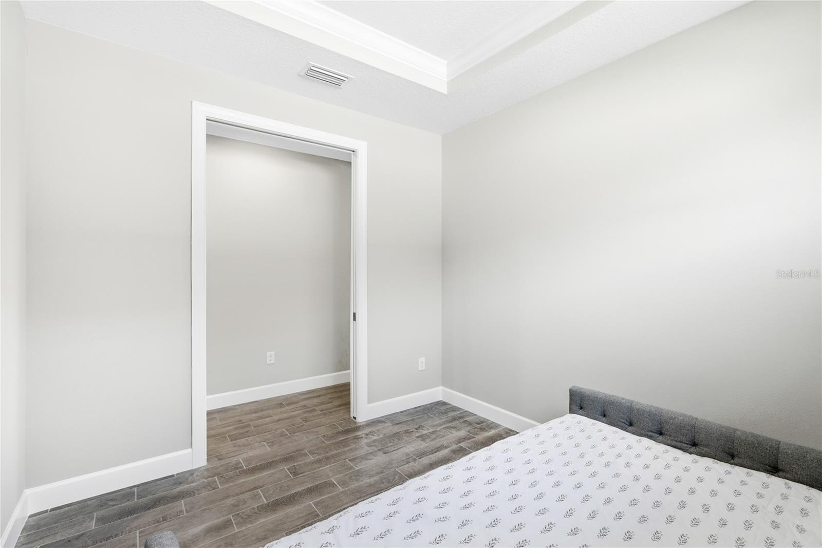 Image 37 of 78 For 10414 Inglenook Terrace