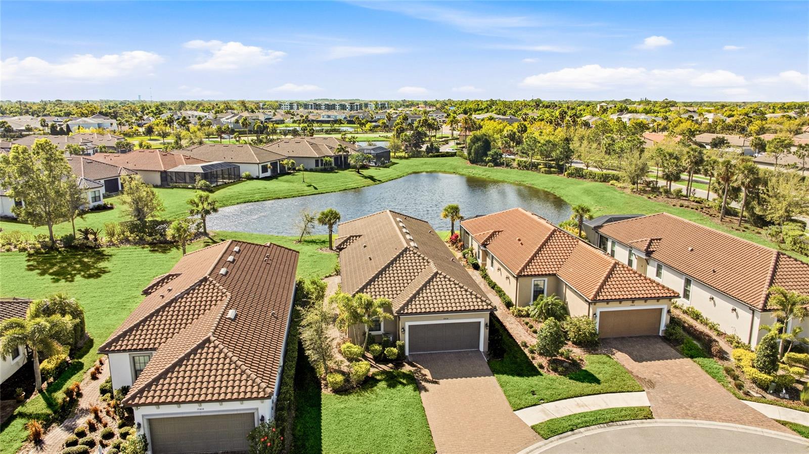 Image 4 of 78 For 10414 Inglenook Terrace