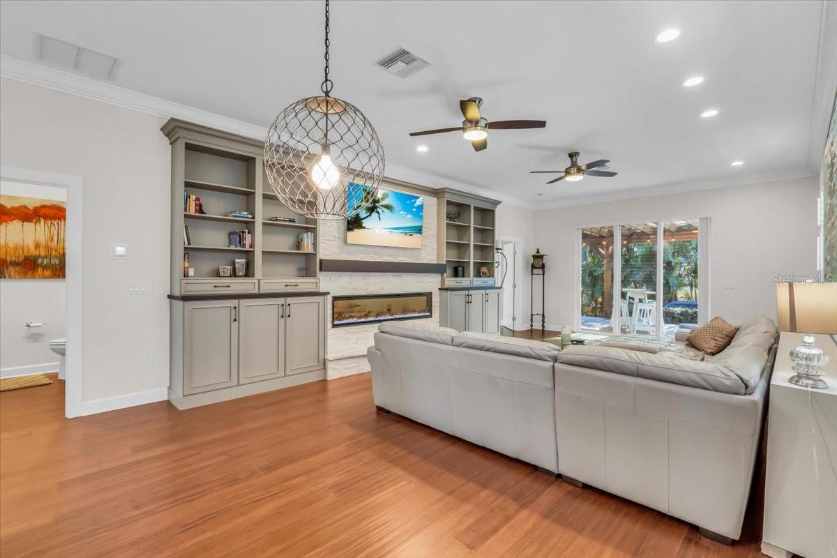 Image 10 of 58 For 2224 Tami Sola Street