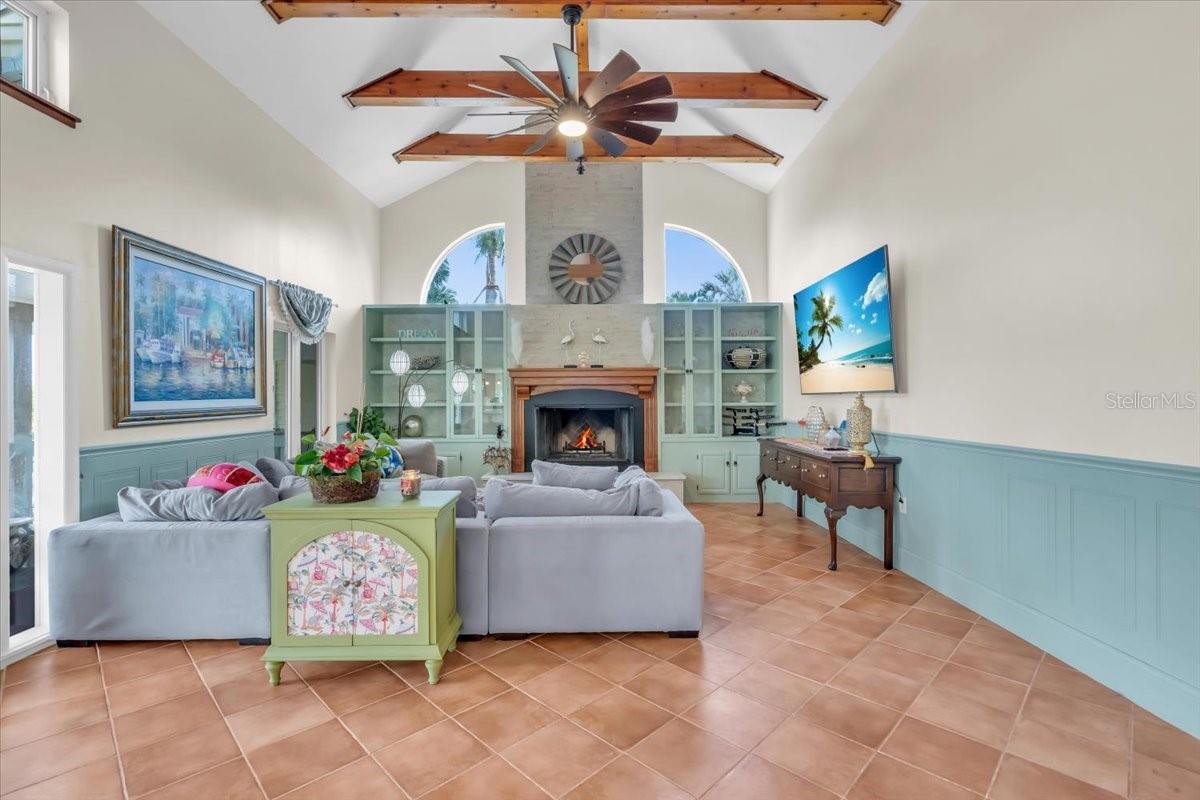 Image 21 of 90 For 1015 Bayshore Drive