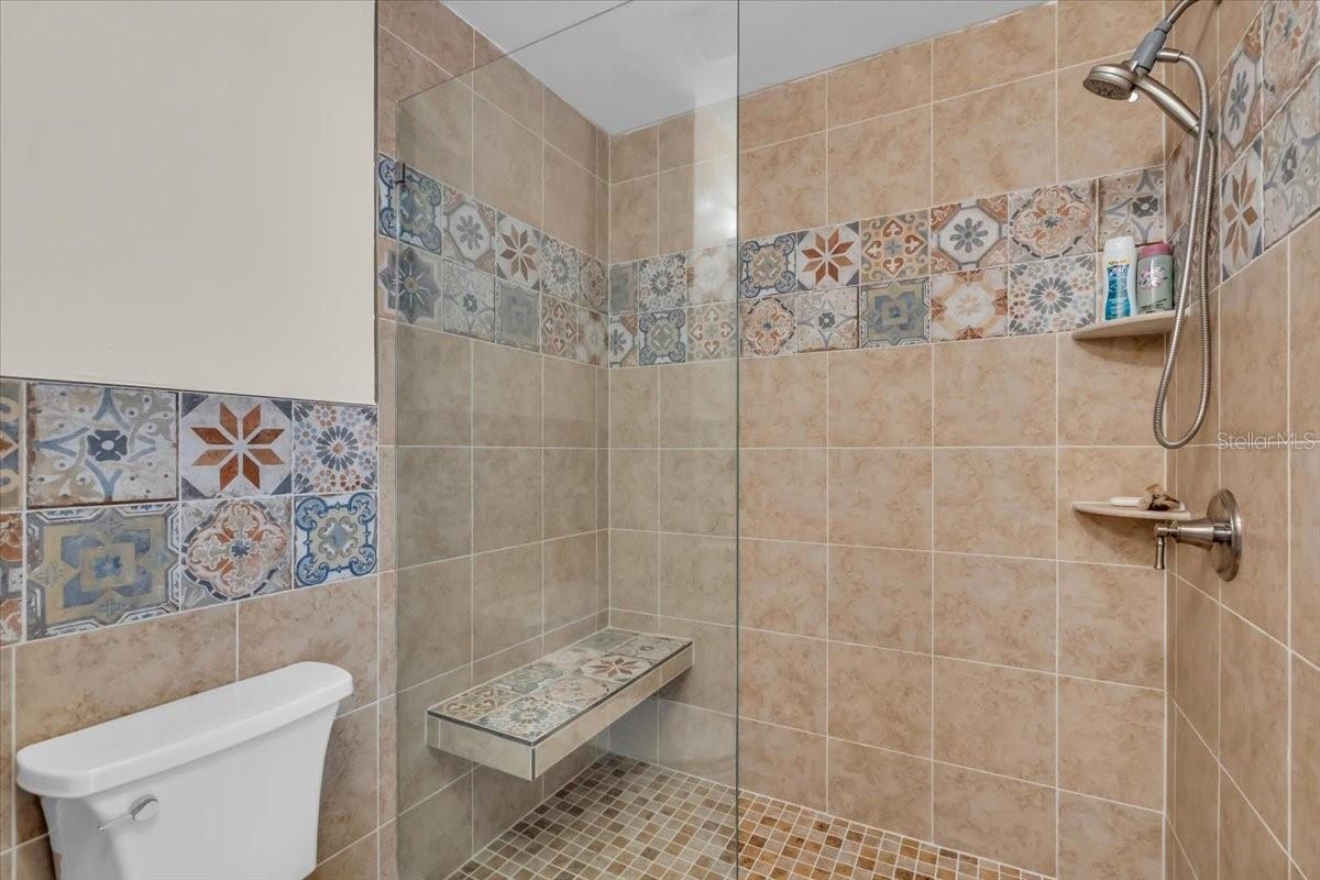 Image 34 of 90 For 1015 Bayshore Drive