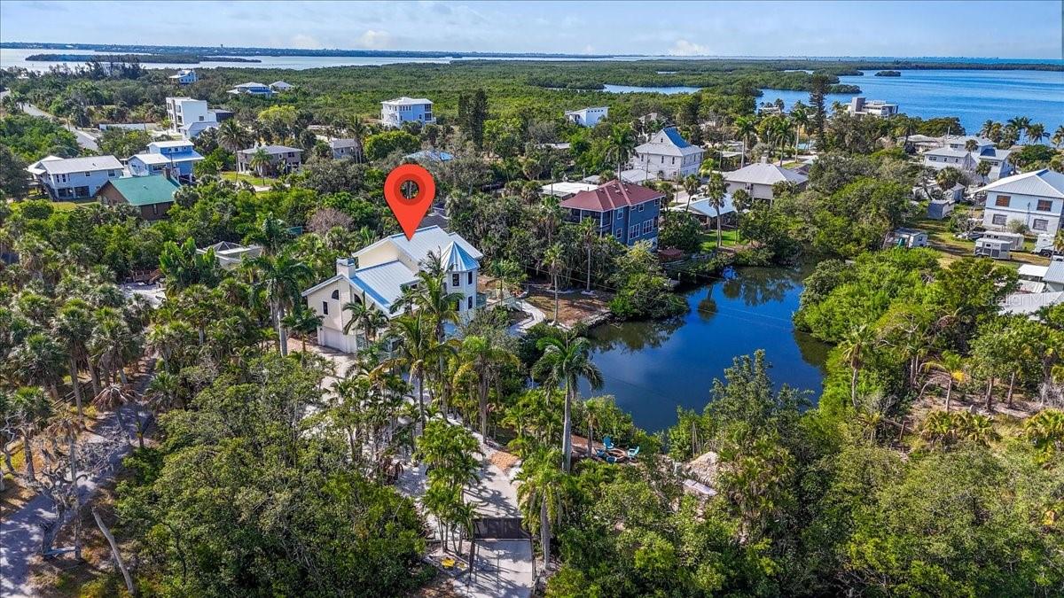 Image 50 of 90 For 1015 Bayshore Drive