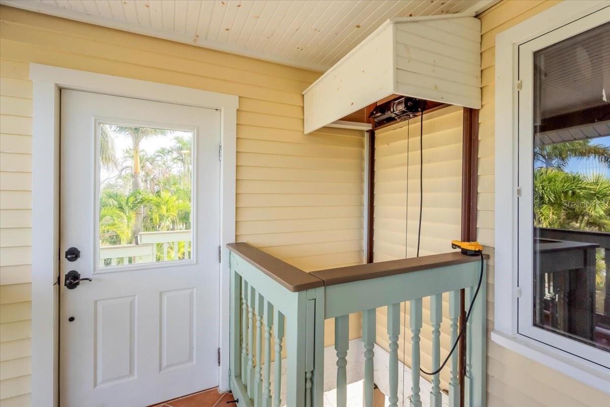 Image 7 of 90 For 1015 Bayshore Drive