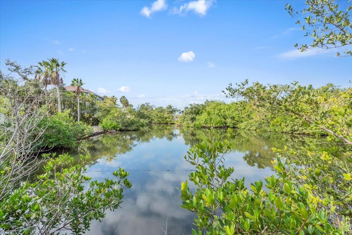 Image 76 of 90 For 1015 Bayshore Drive