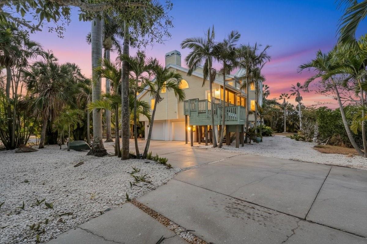 Image 80 of 90 For 1015 Bayshore Drive