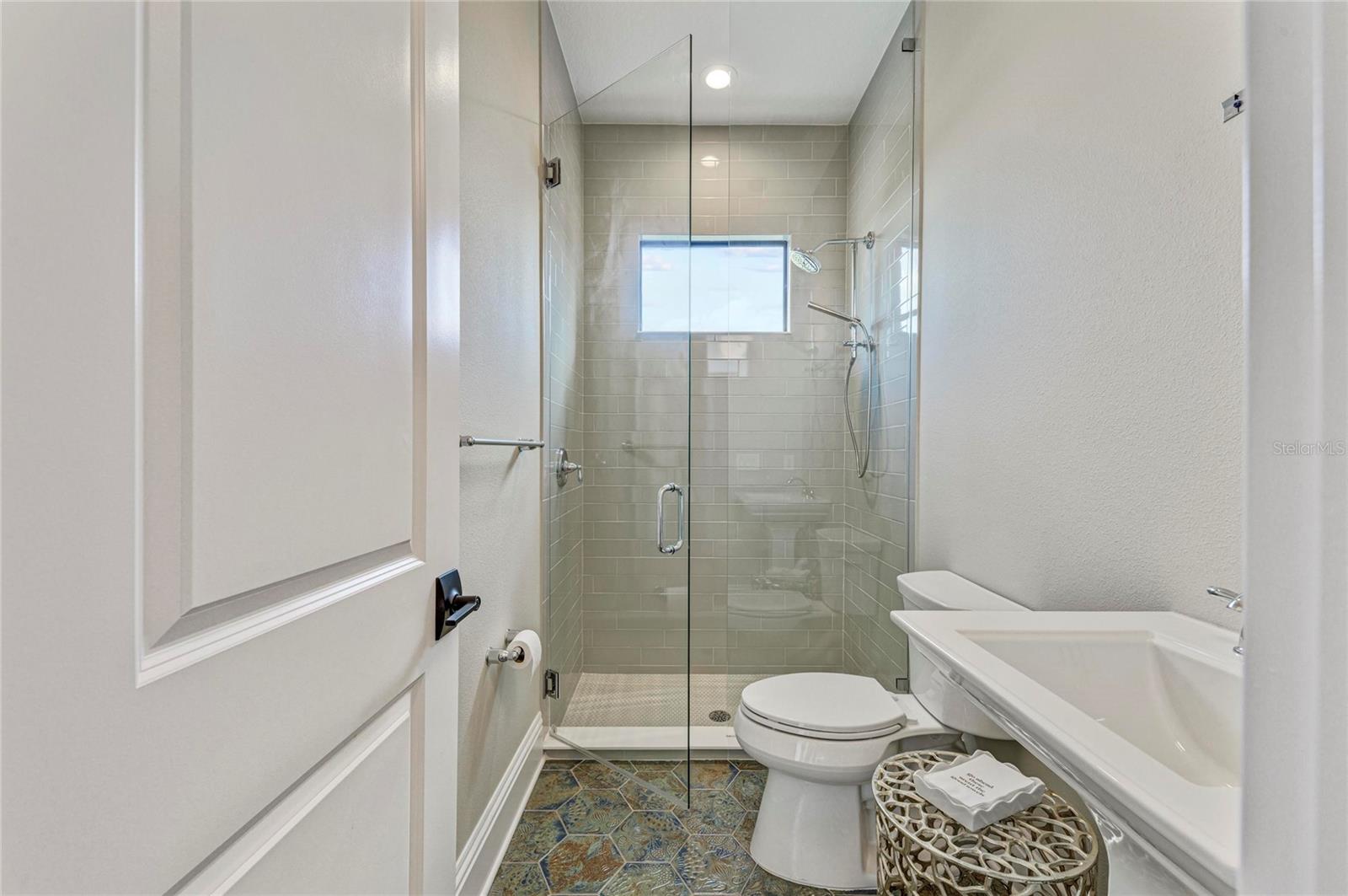 Image 25 of 77 For 6221 Isla Del Ray Avenue