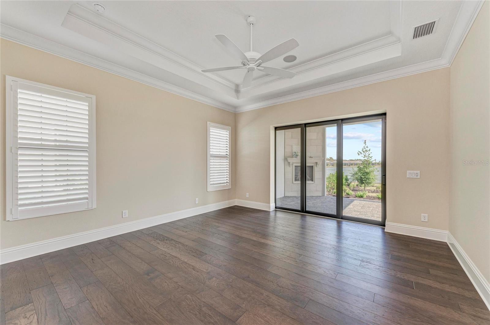 Image 27 of 77 For 6221 Isla Del Ray Avenue