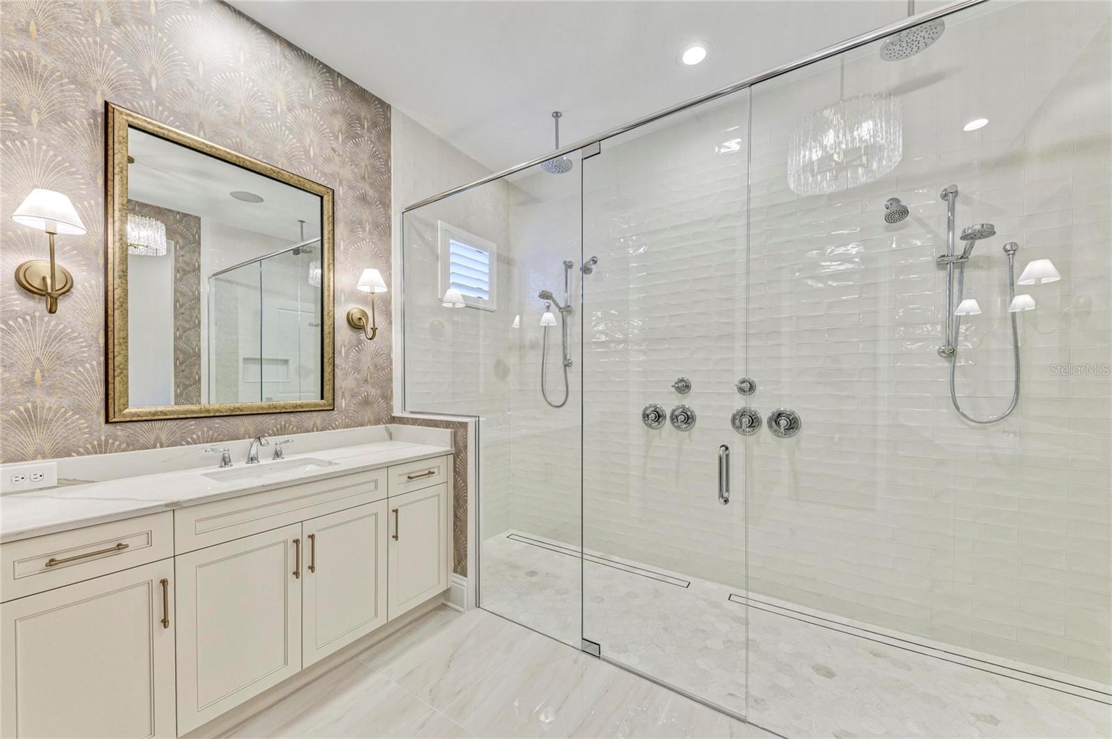 Image 36 of 77 For 6221 Isla Del Ray Avenue