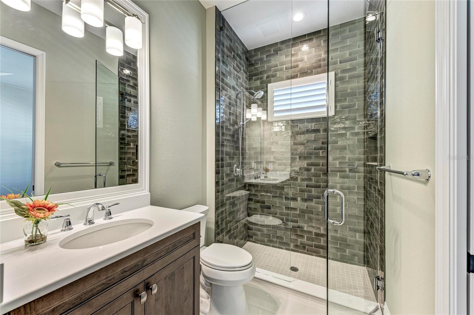 Image 46 of 77 For 6221 Isla Del Ray Avenue